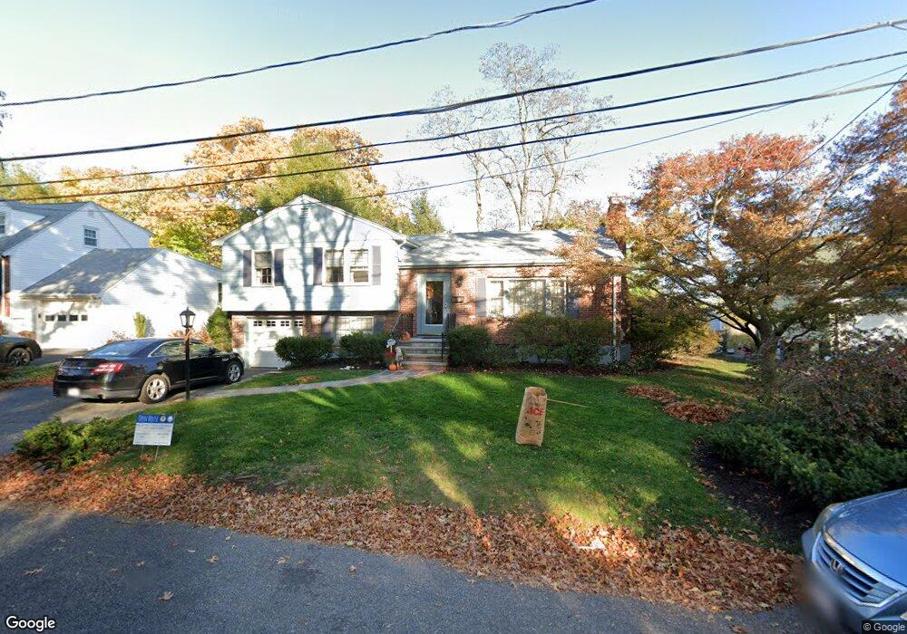 91 Stowecroft Rd, Arlington, MA 02474 - photo 1