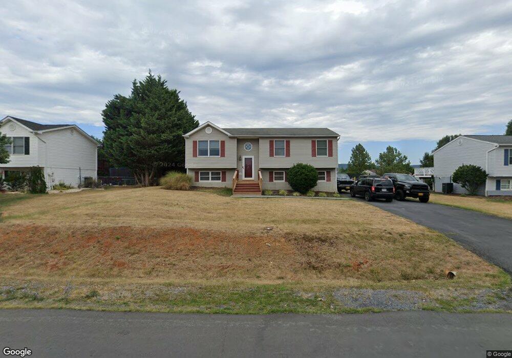 250 Breckenridge Ct, Strasburg, VA 22657 - photo 1