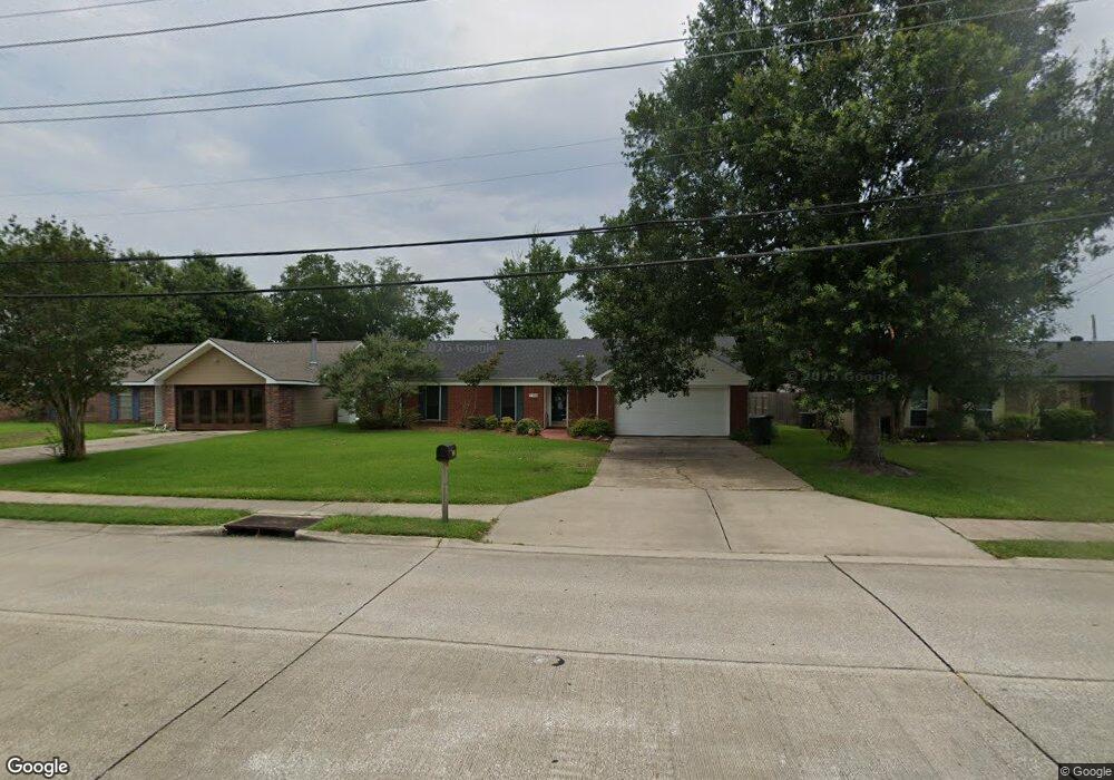 1530 W Sale Rd, Lake Charles, LA 70605 - photo 1