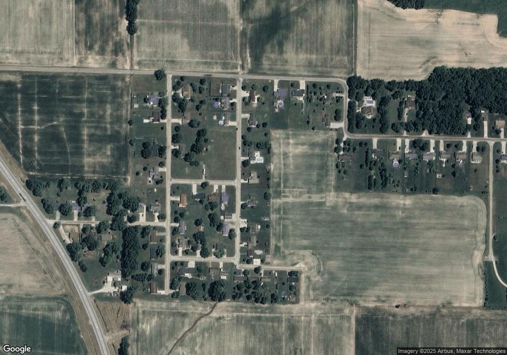 9904 N Country Dr, Effingham, IL 62401 - photo 1