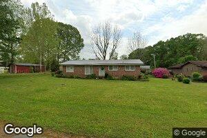 25 Lee Dr, Luverne, AL 36049