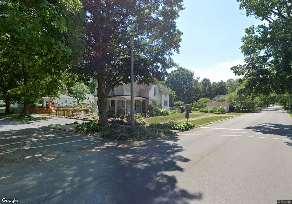 729 7th St, Covington, IN 47932 - photo 1