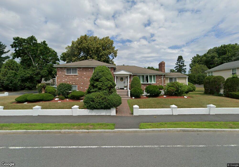 118 Brandeis Rd, Newton Center, MA 02459 - photo 1