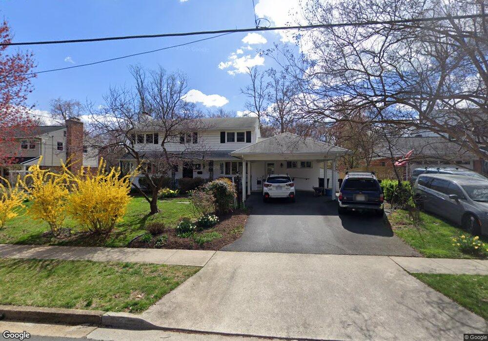 6831 Lemon Rd, McLean, VA 22101 - photo 1