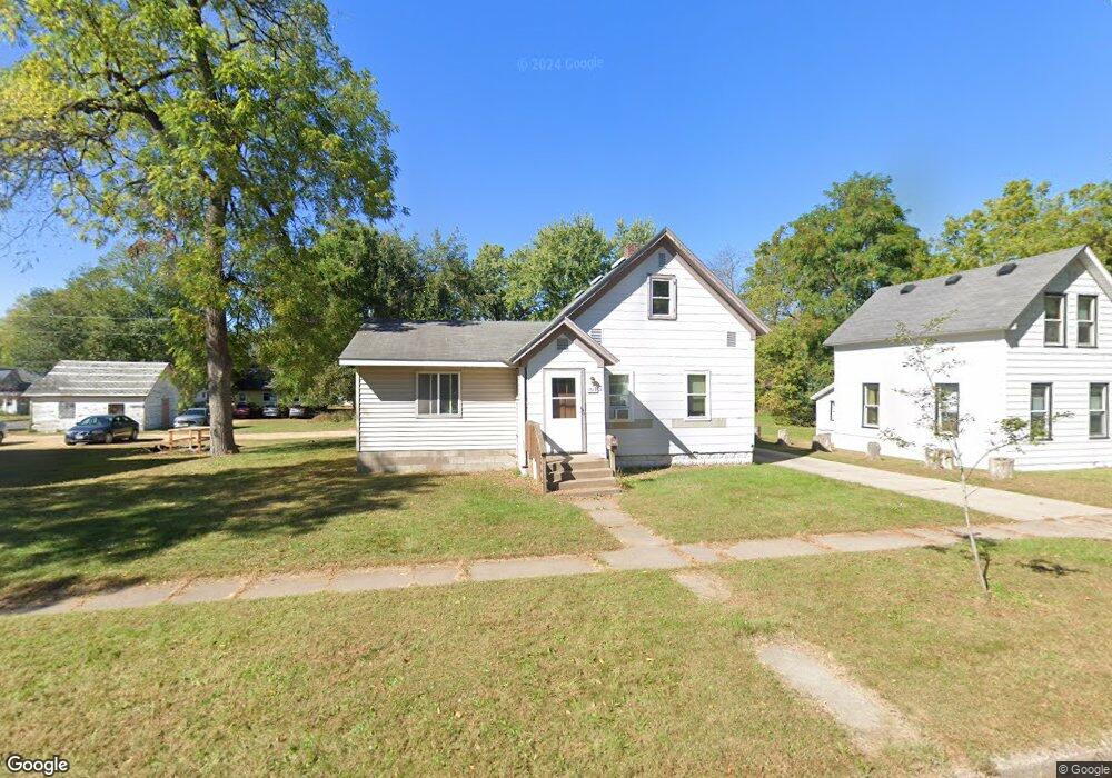 1513 7th St E, Menomonie, WI 54751 - photo 1