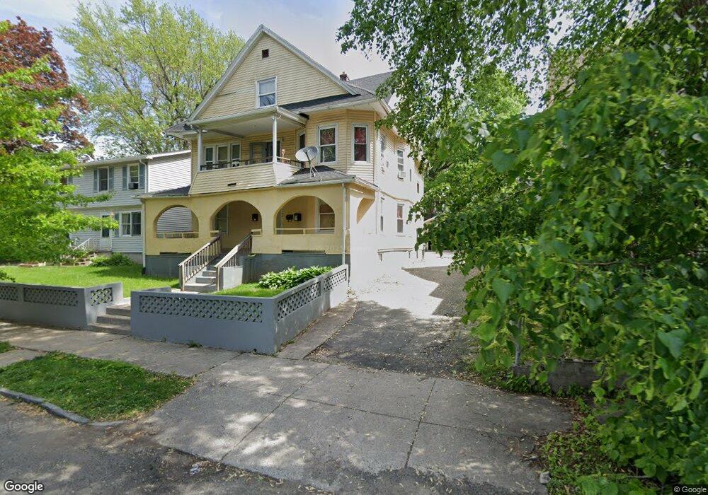 195 Massasoit St unit 197, Springfield, MA 01107 - photo 1