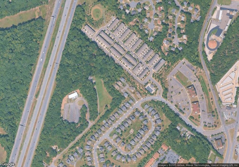 4212 Lehman Ct, Triangle, VA 22172 - photo 1