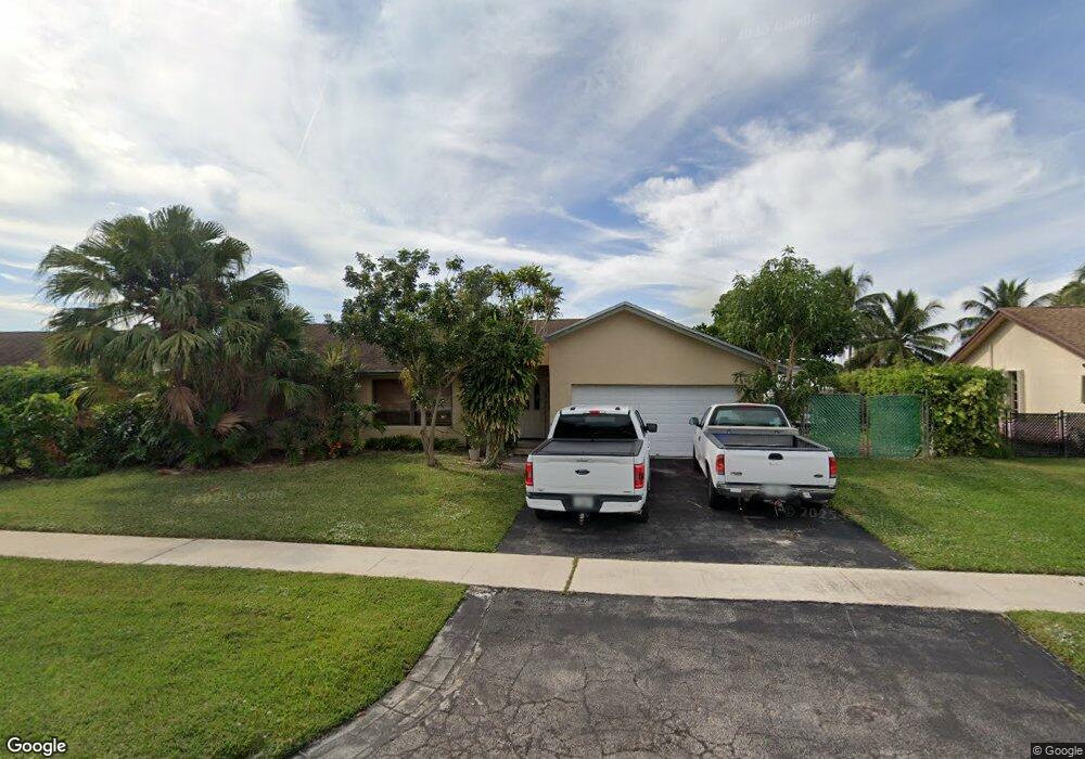 9759 Richmond Cir, Boca Raton, FL 33434 - photo 1