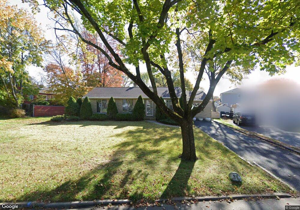 84 Wyoming Rd, Paramus, NJ 07652 - photo 1