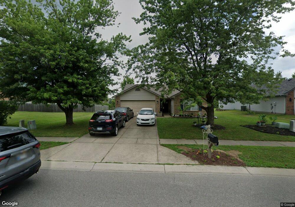 956 Franklin Lakes Blvd, Franklin, IN 46131 - photo 1