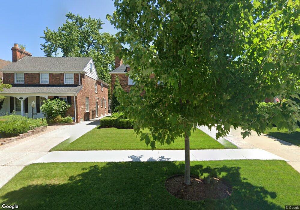 334 Mcmillan Rd, Grosse Pointe Farms, MI 48236 - photo 1