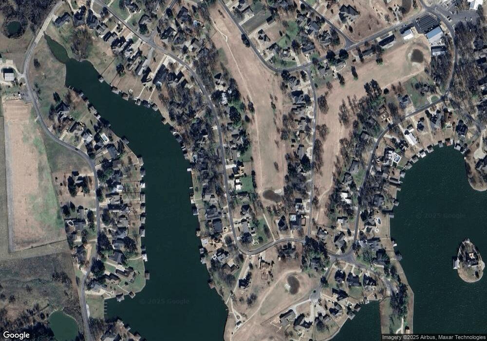 724 Kiowa Dr W, Gainesville, TX 76240 - photo 1