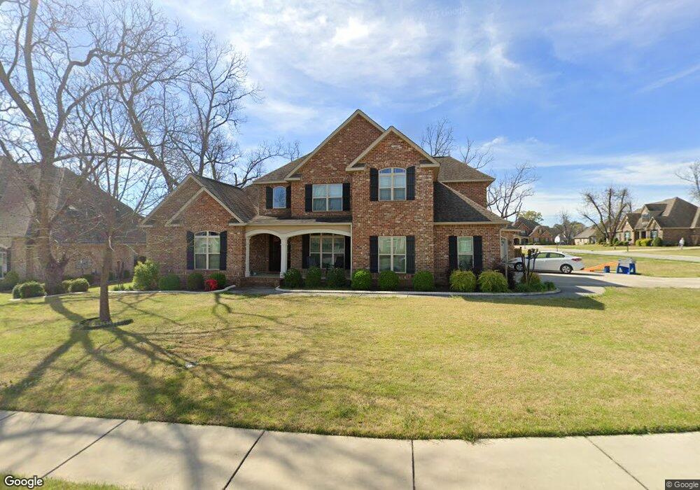 302 Stacy Ln, Warner Robins, GA 31088 - photo 1