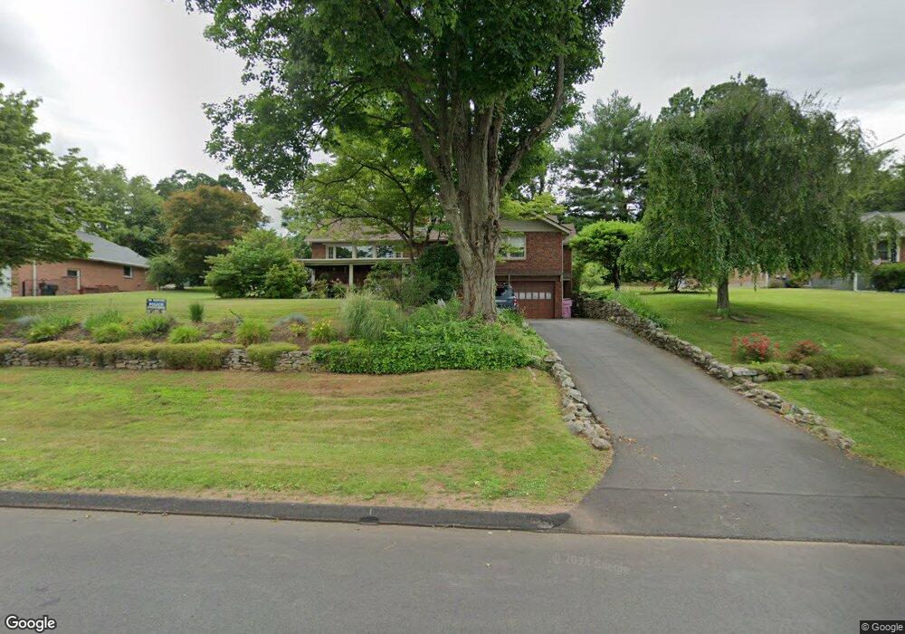 133 Eastern Dr, Wethersfield, CT 06109 - photo 1