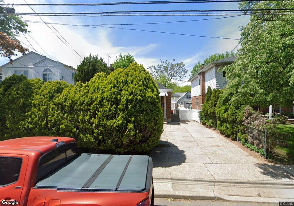 134 Commonwealth St, Franklin Square, NY 11010 - photo 1