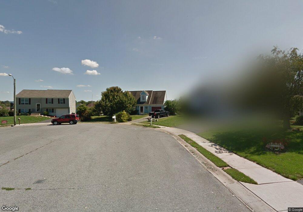 230 Elm Cir, New Holland, PA 17557 - photo 1