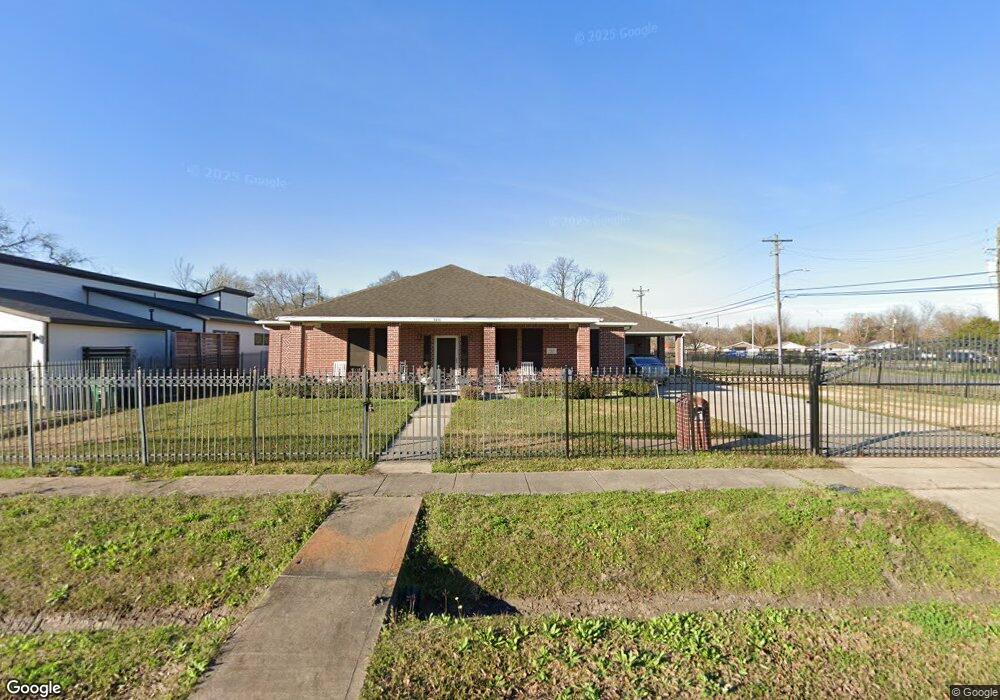 3415 Saint Benedict St, Houston, TX 77021 - photo 1