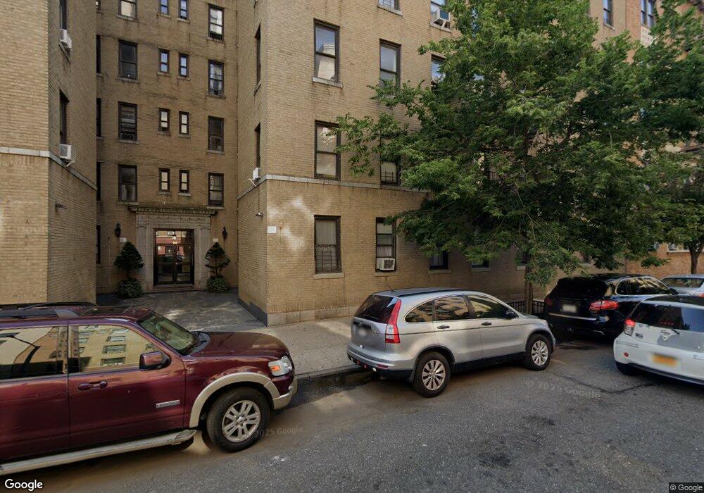 98 Thayer St unit A4, New York, NY 10040 - photo 1