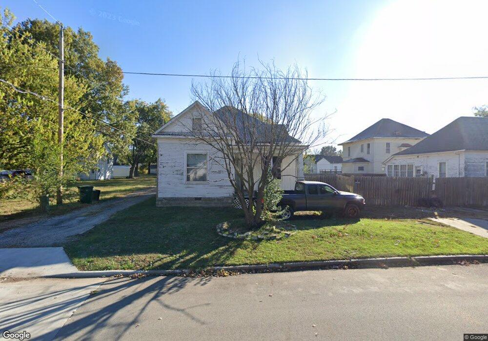 311 N 25th St, Parsons, KS 67357 - photo 1