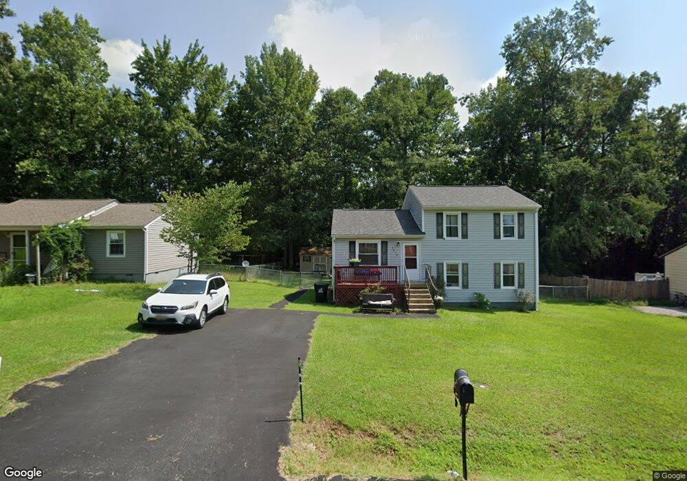 3915 Robert e Lee Dr, Hopewell, VA 23860 - photo 1