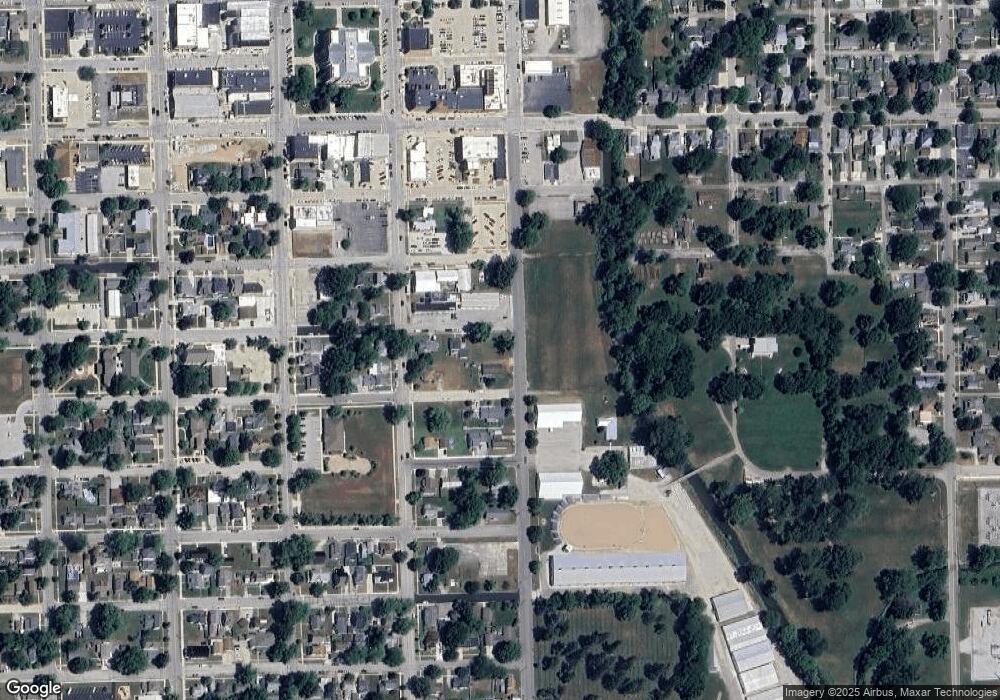 213 E 12th St, Auburn, IN 46706 - photo 1