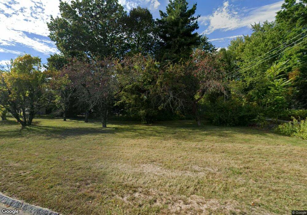 897 Wellman Ave, North Chelmsford, MA 01863 - photo 1