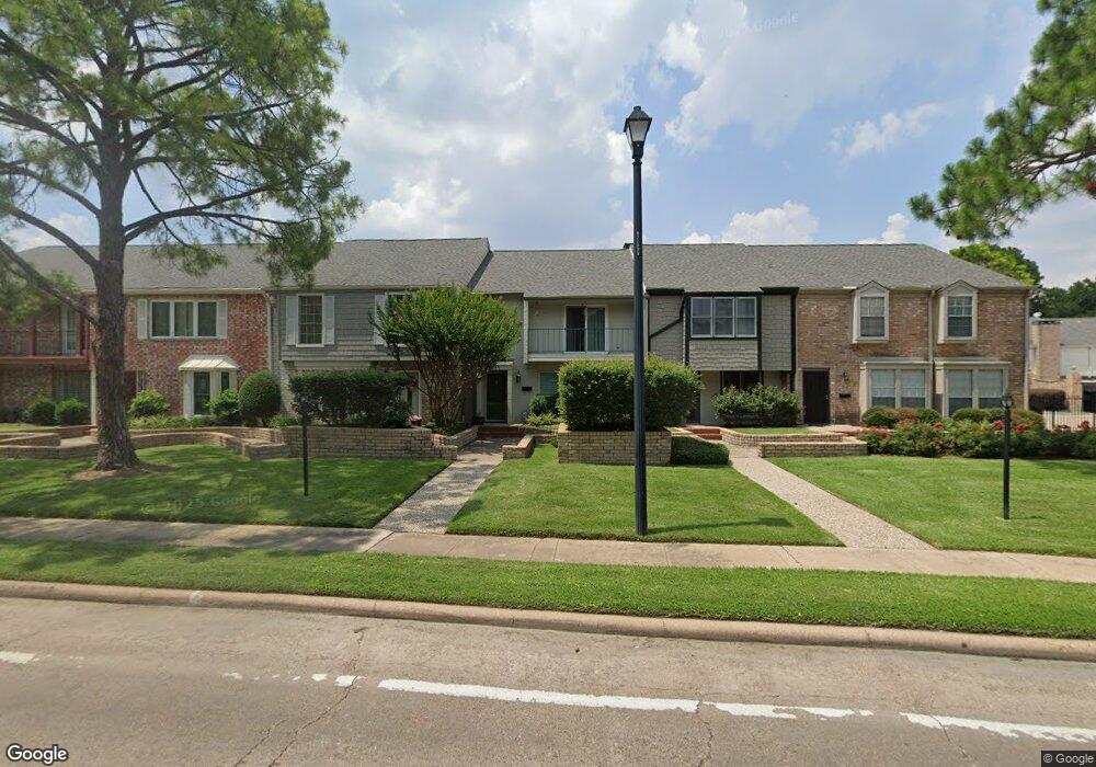 10246 Briar Forest Dr unit 23, Houston, TX 77042 - photo 1