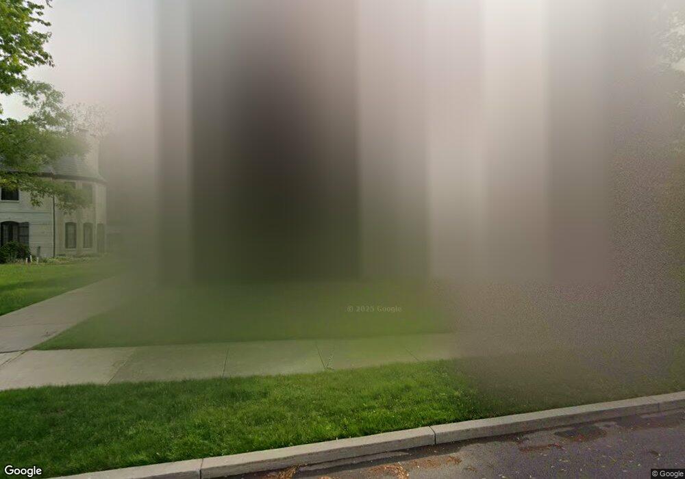 709 Trombley Rd, Grosse Pointe Park, MI 48230 - photo 1