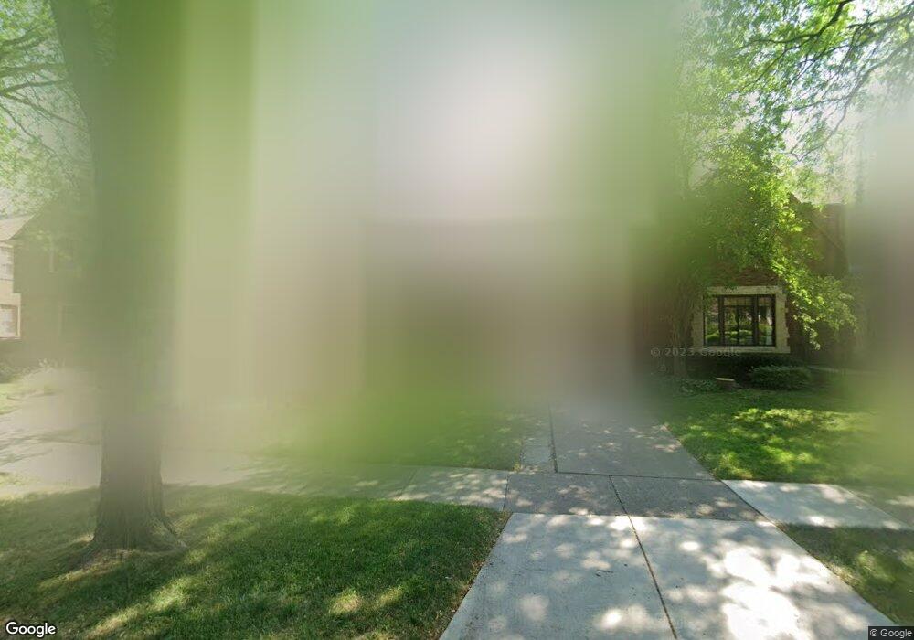 320 Mckinley Ave, Grosse Pointe Farms, MI 48236 - photo 1