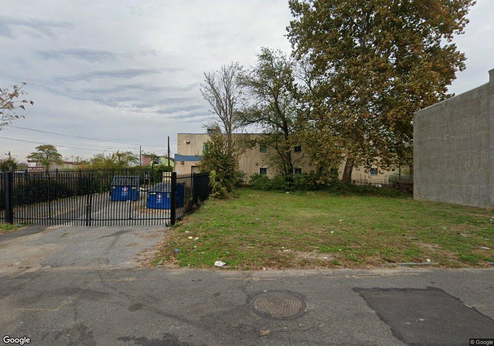 515 Mechanic St, Camden, NJ 08104 - photo 1