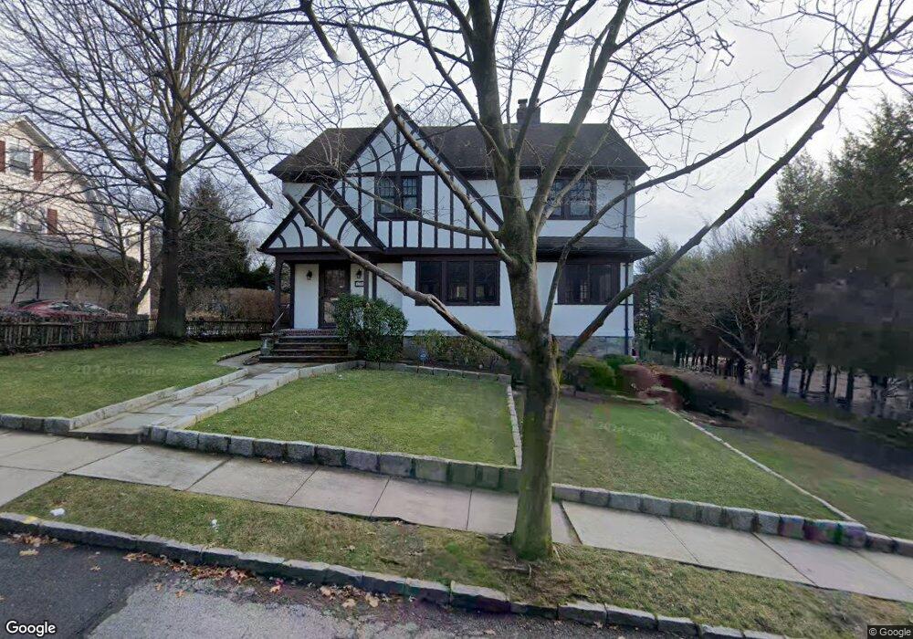 173 Ellison Ave, Bronxville, NY 10708 - photo 1