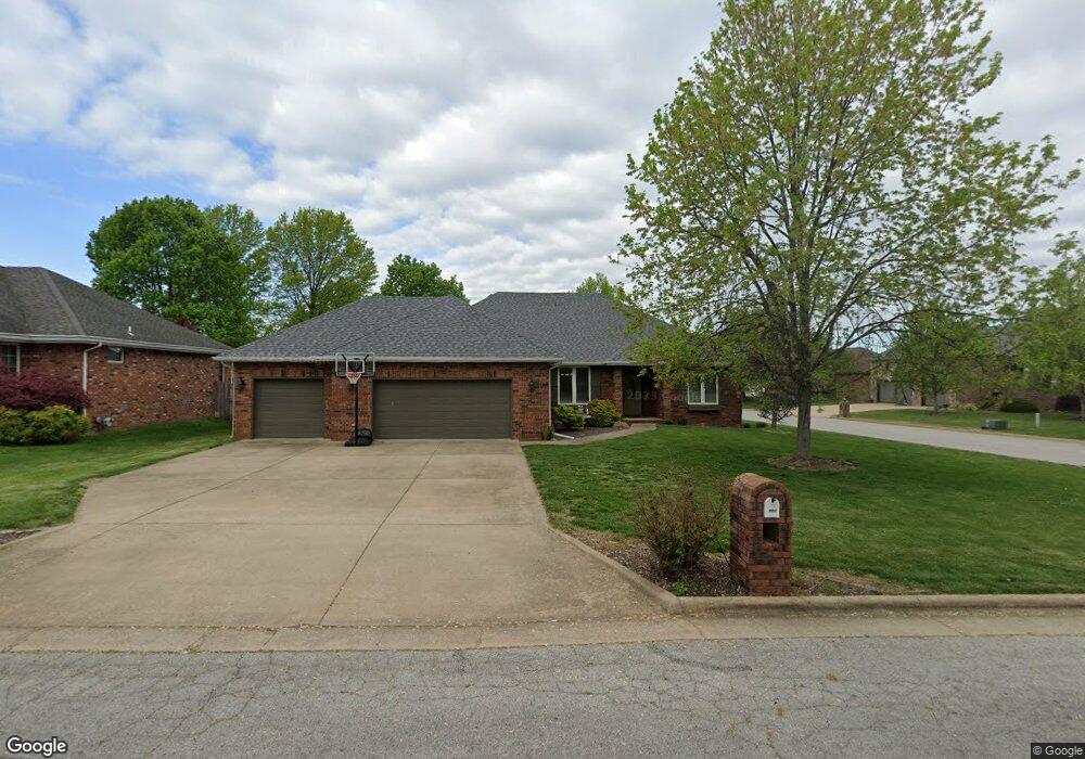 607 N Hawthorn Dr, Nixa, MO 65714 - photo 1