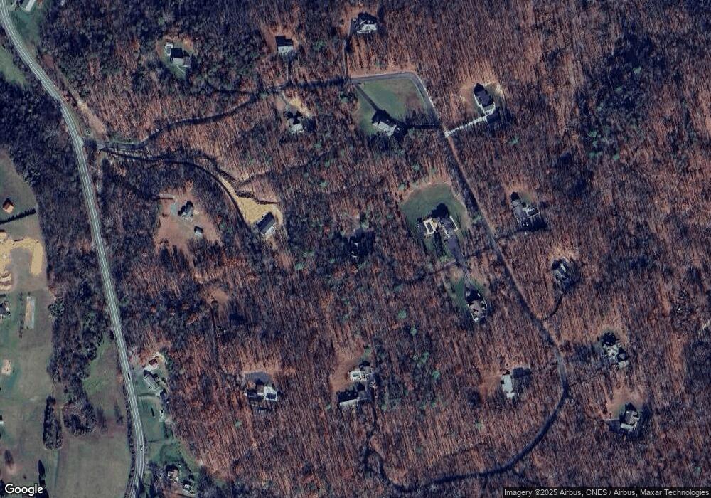 105 White Oak Dr, Moorefield, WV 26836 - photo 1