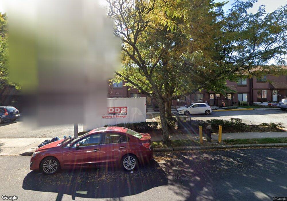 298 Grafe St unit 32, Staten Island, NY 10309 - photo 1