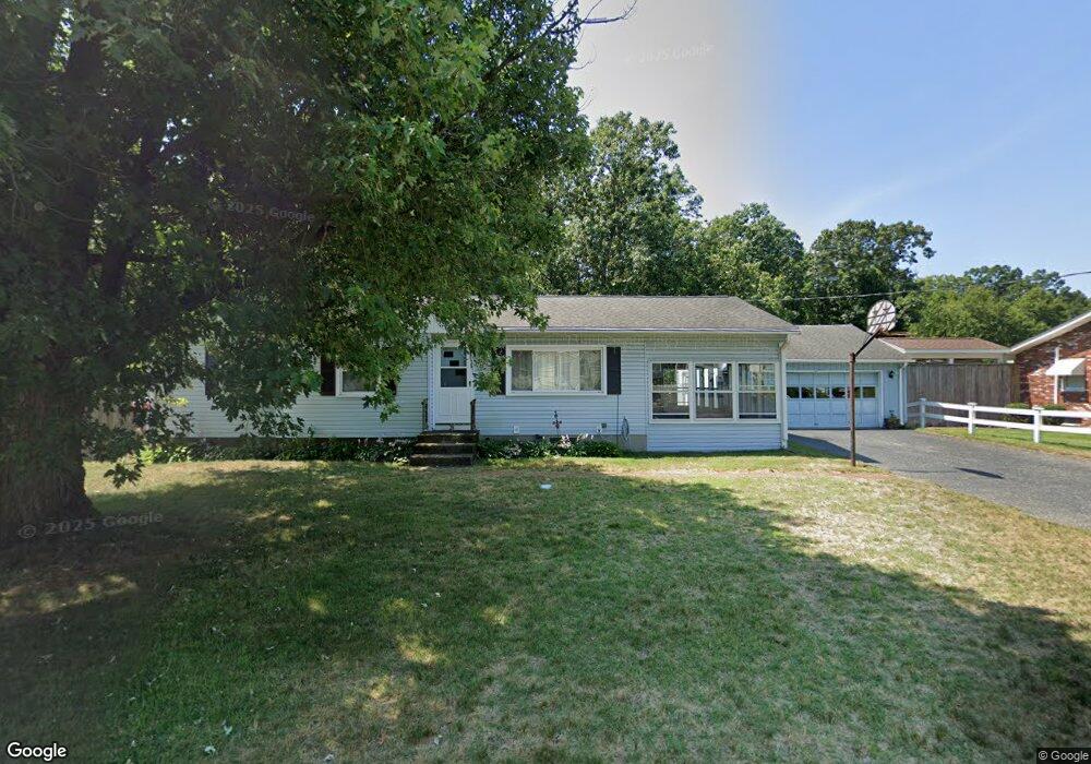 28 Fletcher Cir, Chicopee, MA 01020 - photo 1