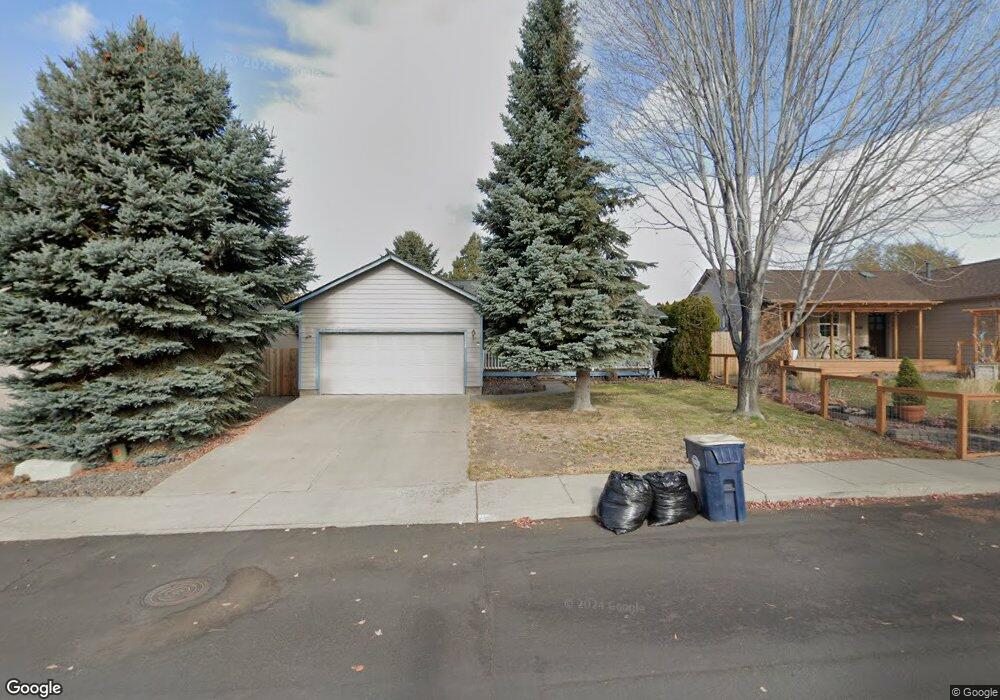 21348 Pelican Dr, Bend, OR 97701 - photo 1