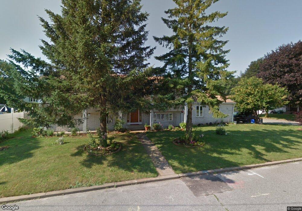 34 Macbeth St, Cranston, RI 02920 - photo 1