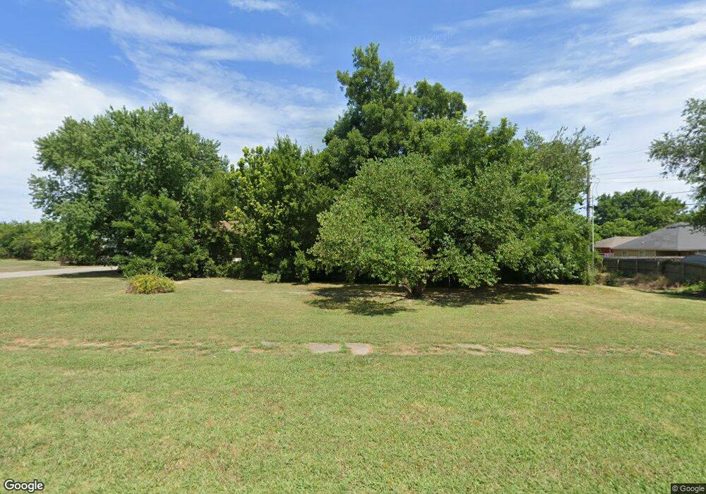 201 S Broadway St, Skiatook, OK 74070 - photo 1