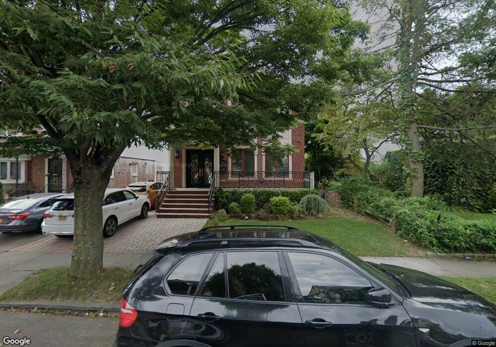 18510 80th Rd, Jamaica, NY 11432 - photo 1