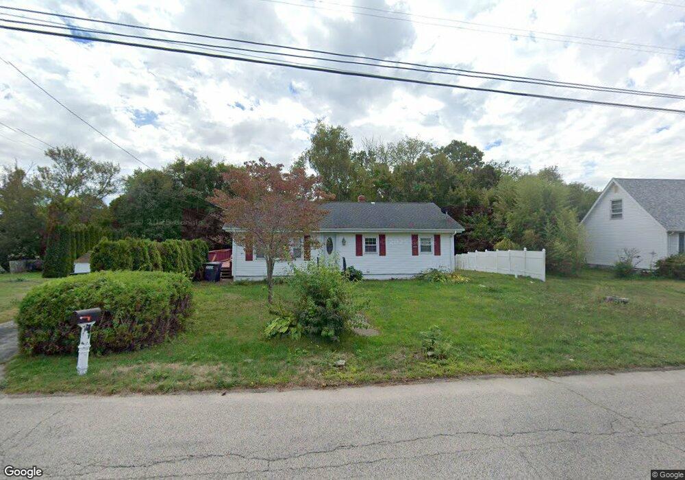 12 W Arch St, Pawcatuck, CT 06379 - photo 1