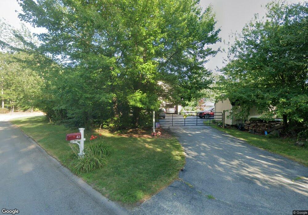 43 King Philip Dr, Rehoboth, MA 02769 - photo 1