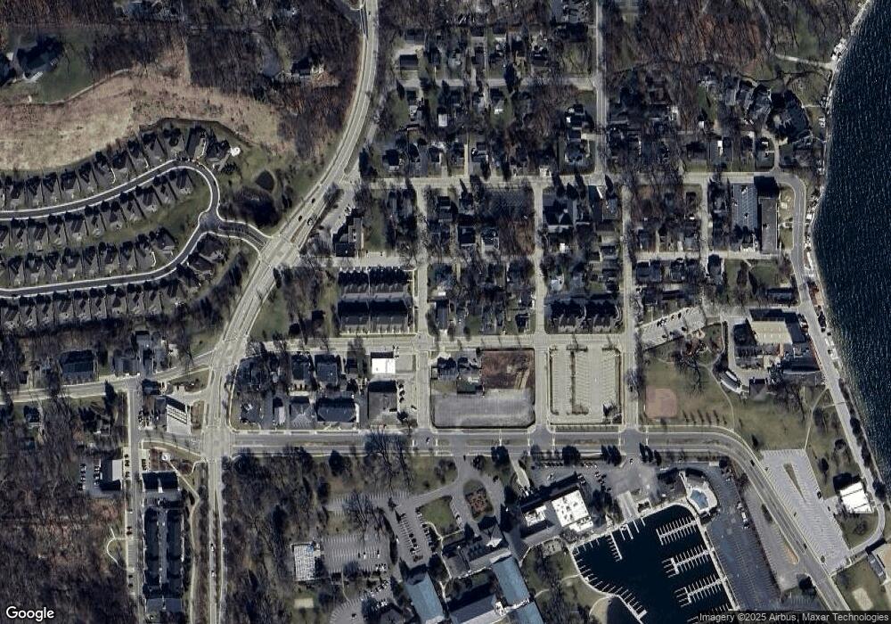 208 Third Ave, Fontana, WI 53125 - photo 1