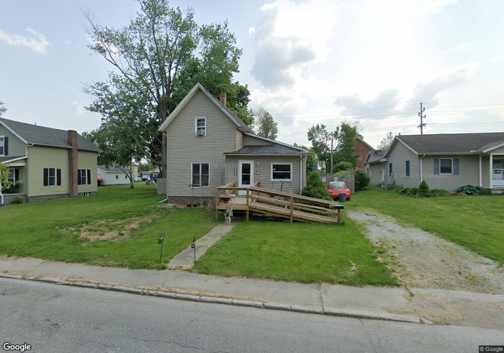 705 E Walnut St, Nappanee, IN 46550 - photo 1