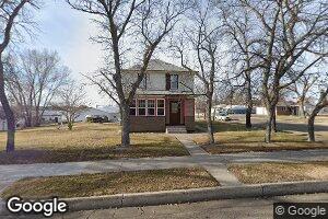 220 SE 1st St, Linton, ND 58552