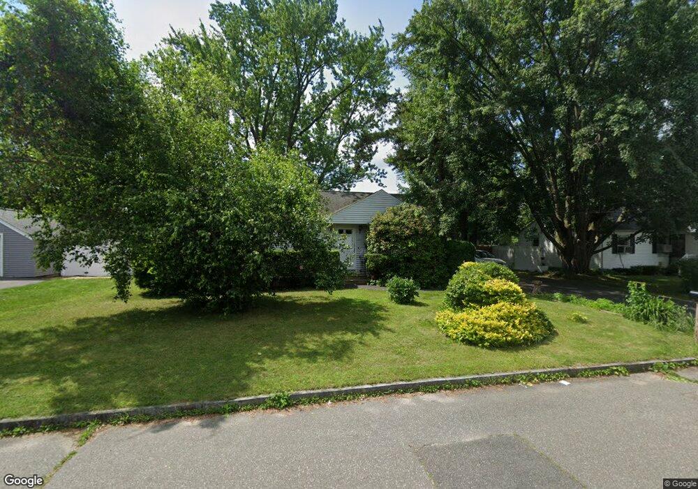 151 Cheyenne Rd, Springfield, MA 01109 - photo 1