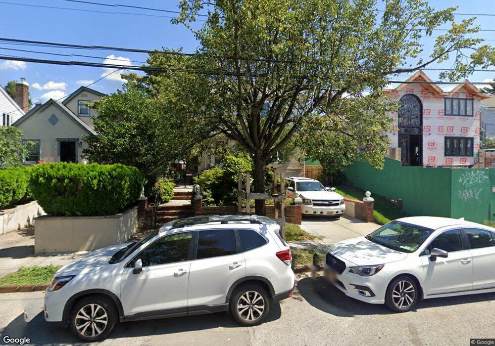 1519 Parsons Blvd, Whitestone, NY 11357 - photo 1