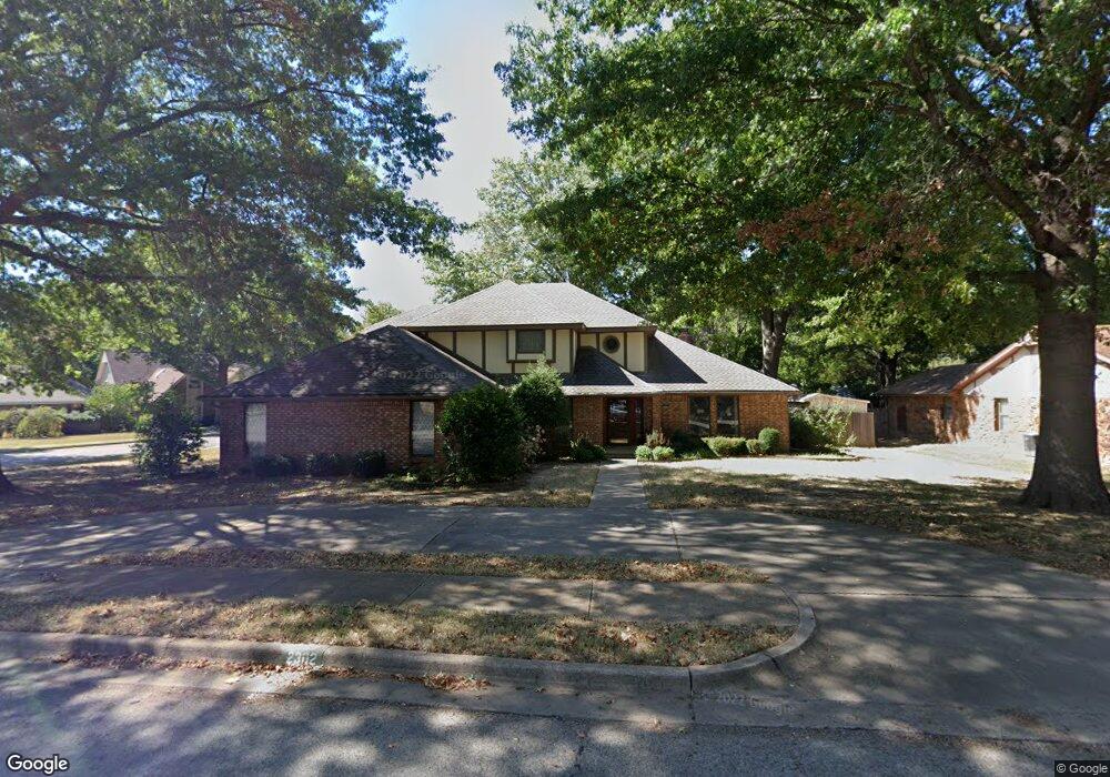 2302 Chapel Hill Rd, Bartlesville, OK 74006 - photo 1