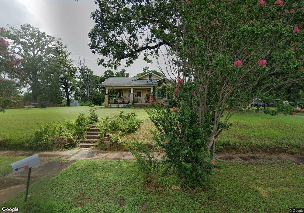 509 S 3rd St, Hugo, OK 74743 - photo 1