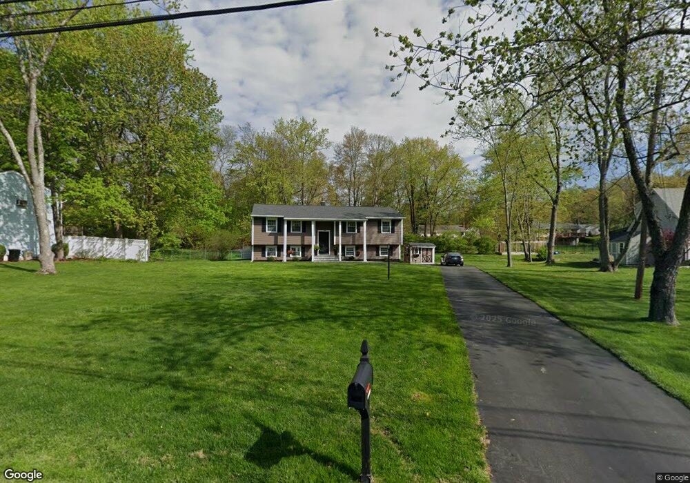 668 Toni Ct, Yorktown Heights, NY 10598 - photo 1