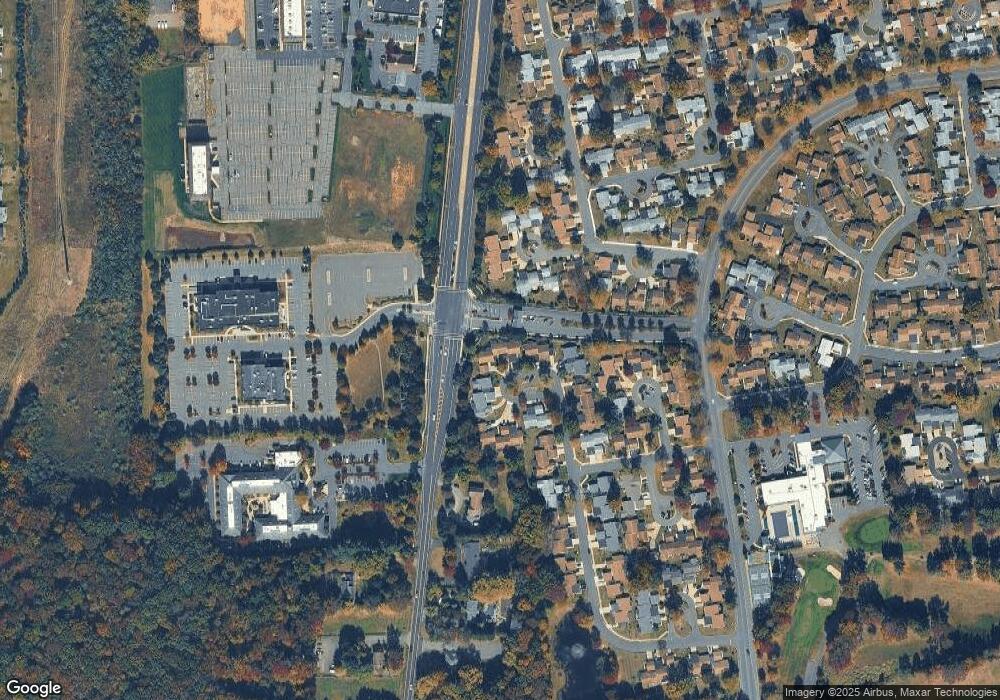 51 B Juniper Pz, Monroe, NJ 08831 - photo 1